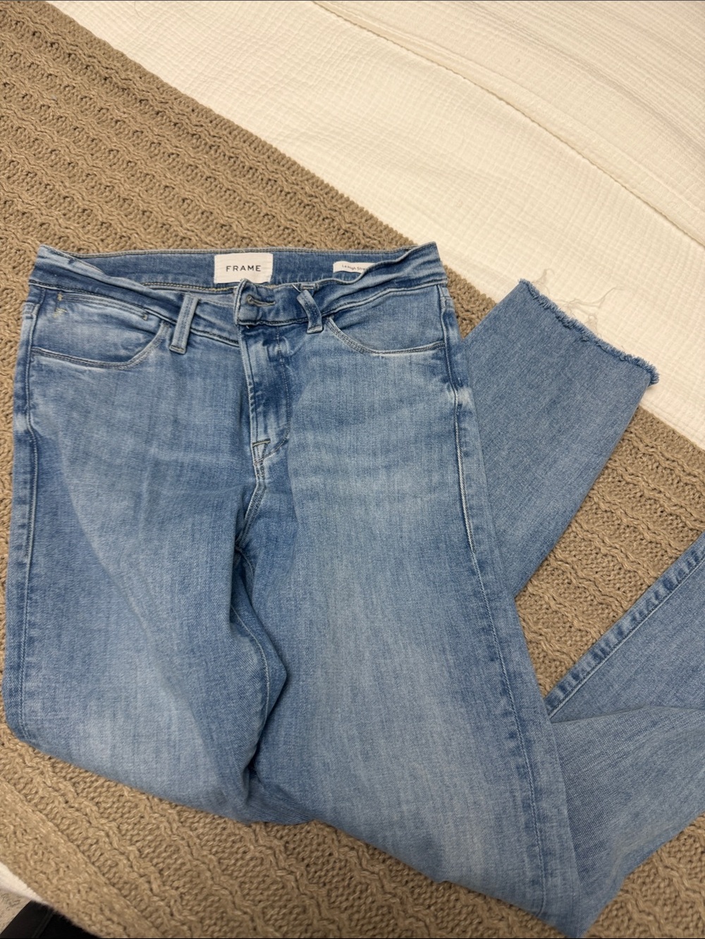 Frame Denim Medium Blue High-Rise Cropped Jeans with Frayed Hem